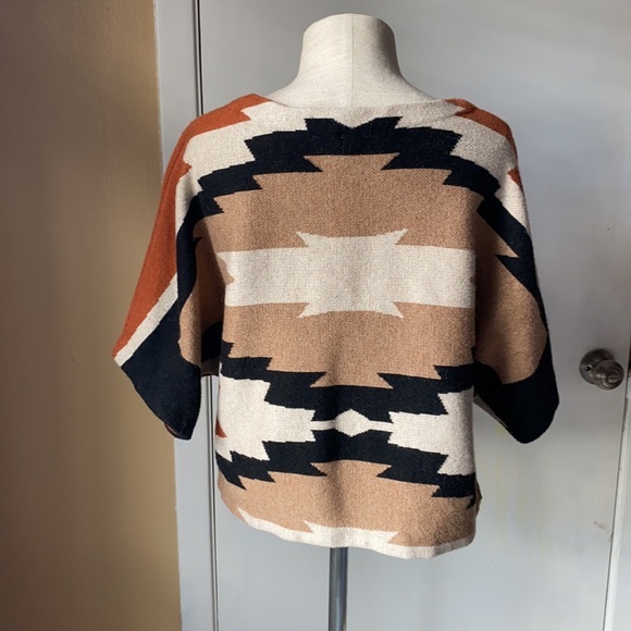 THML Aztec print rabbit hair blend CROPPED sweater - Picture 2 of 6